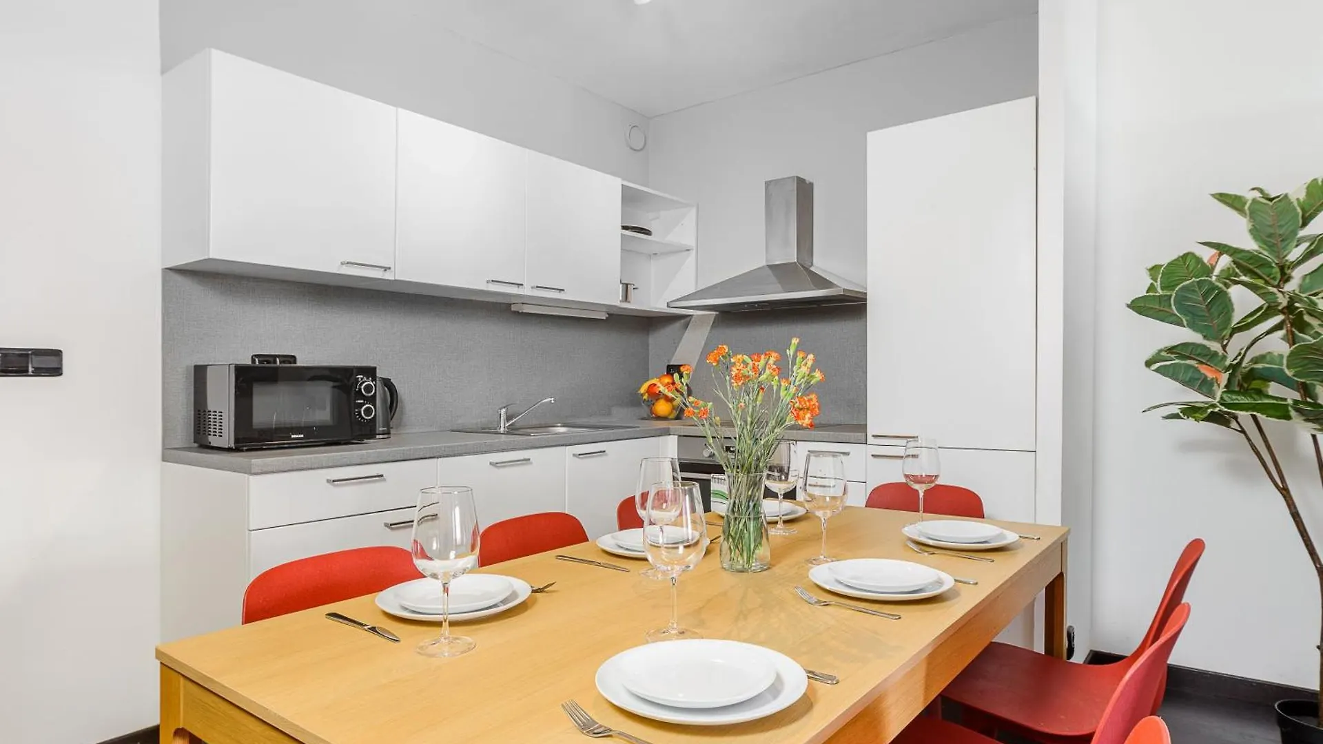 Spacious Apartments Near Karlin Square Praha Česká republika
