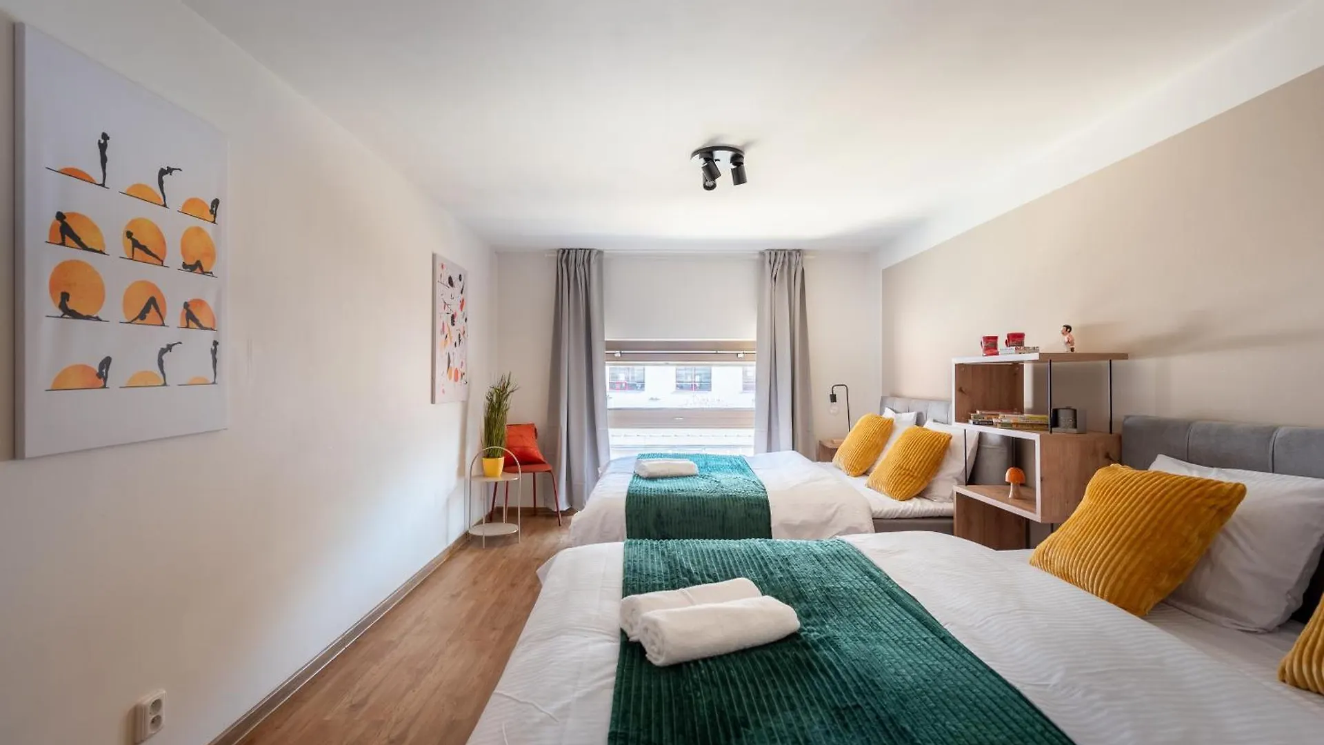Spacious Apartments Near Karlin Square Praga 0*,  Czechy
