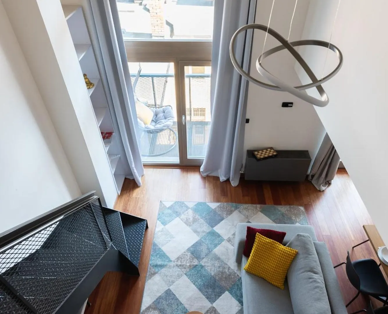 Spacious Apartments Near Karlin Square Prag Tschechische Republik